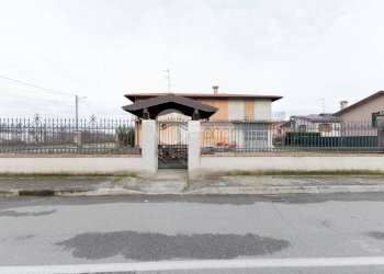 Foto 41 - Independent house Via Manzoni
 
2, Pavone del Mella - photo 41