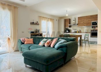 Sala da pranzo - Appartamento via delle dolomiti
 
65, Ragusa - foto 11