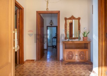 Hall / corridoio - Casa indipendente Contrada Fontanella
 
29, Vacri - foto 12