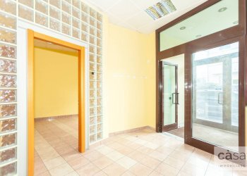 Foto 8 - Locale Commerciale VIA PASUBIO
 
2, Varese - foto 8