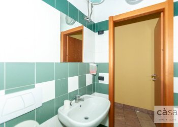 Foto 17 - Locale Commerciale VIA PASUBIO
 
2, Varese - foto 17