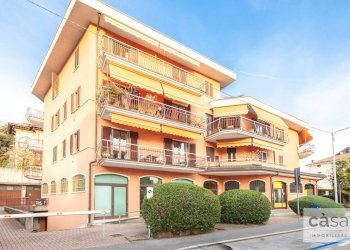 Foto 3 - Locale Commerciale VIA PASUBIO
 
2, Varese - foto 3