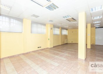 Foto 7 - Locale Commerciale VIA PASUBIO
 
2, Varese - foto 7