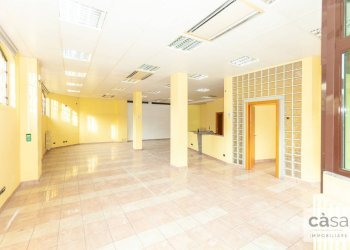 Foto 8 - Locale Commerciale VIA PASUBIO
 
2, Varese - foto 8