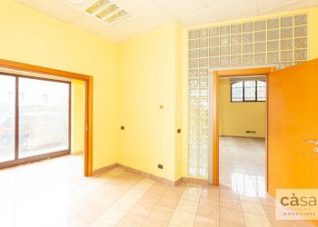 Foto 12 - Locale Commerciale VIA PASUBIO
 
2, Varese - foto 12