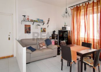 Sala da pranzo - Bilocale Via Novegro
 
13, Segrate - foto 1