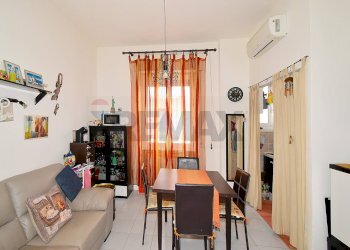 Sala da pranzo - Bilocale Via Novegro
 
13, Segrate - foto 2