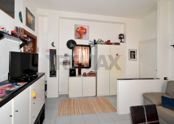 Soggiorno - Bilocale Via Novegro
 
13, Segrate - foto 5