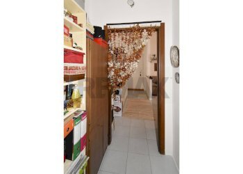 Hall / corridoio - Bilocale Via Novegro
 
13, Segrate - foto 8