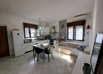 Sala da pranzo - Bilocale VIA ALESSANDRO MANZONI
 
43, Paullo - foto 1