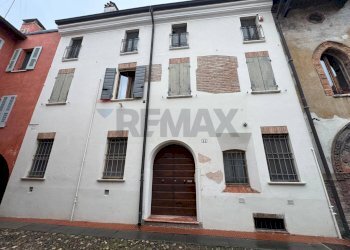 Edificio all\'aperto - One-room apartment Vicolo Scala
 
11, Mantova - photo 1