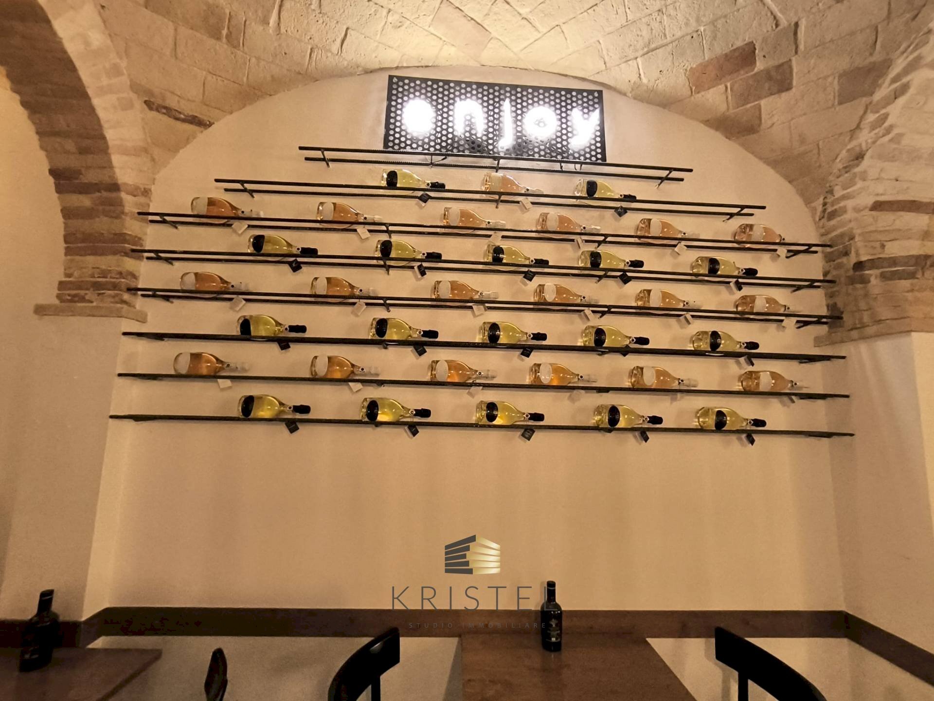 Foto 3 - Locale Commerciale VIA PORTA PESCARA
25, Chieti - foto 3