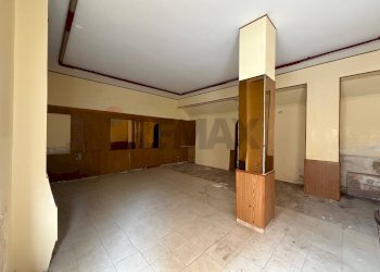 Stanza vuota - Locale Commerciale Via Palermo
 
128, Terrasini - foto 4