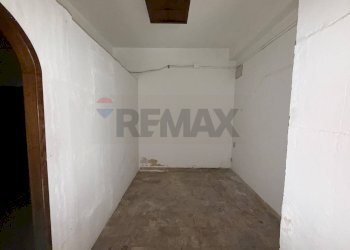 Stanza vuota - Locale Commerciale Via Palermo
 
128, Terrasini - foto 10