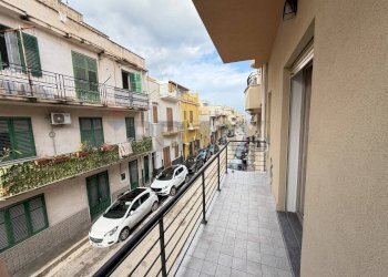 Balcone - Villa Bifamiliare Via Giacomo Matteotti
 
261, Terrasini - foto 7