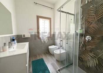 Bagno - Villa Bifamiliare Via Giacomo Matteotti
 
261, Terrasini - foto 8