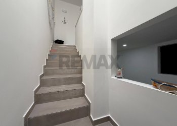 Scale - Villa Bifamiliare Via Giacomo Matteotti
 
261, Terrasini - foto 10