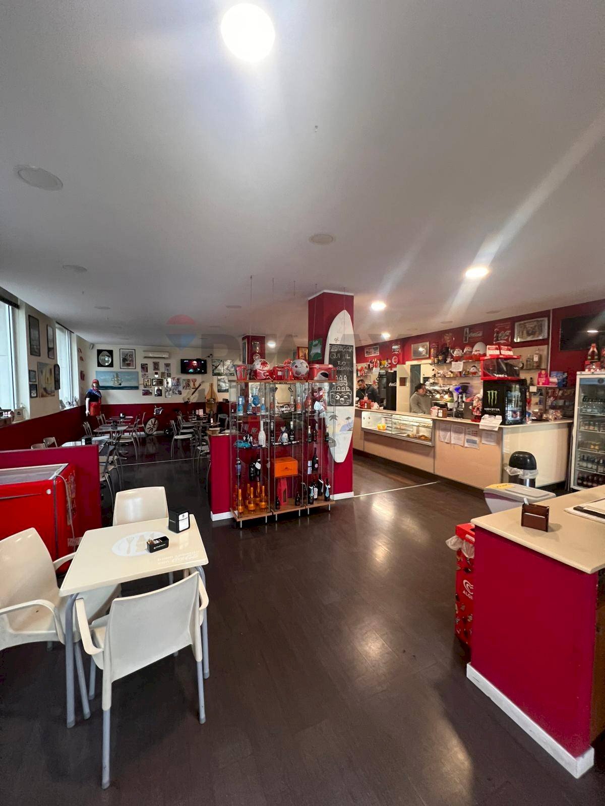 Non correlato - Attività Commerciale Viale Imperatore Traiano
 
2/2-A, Bari - foto 2