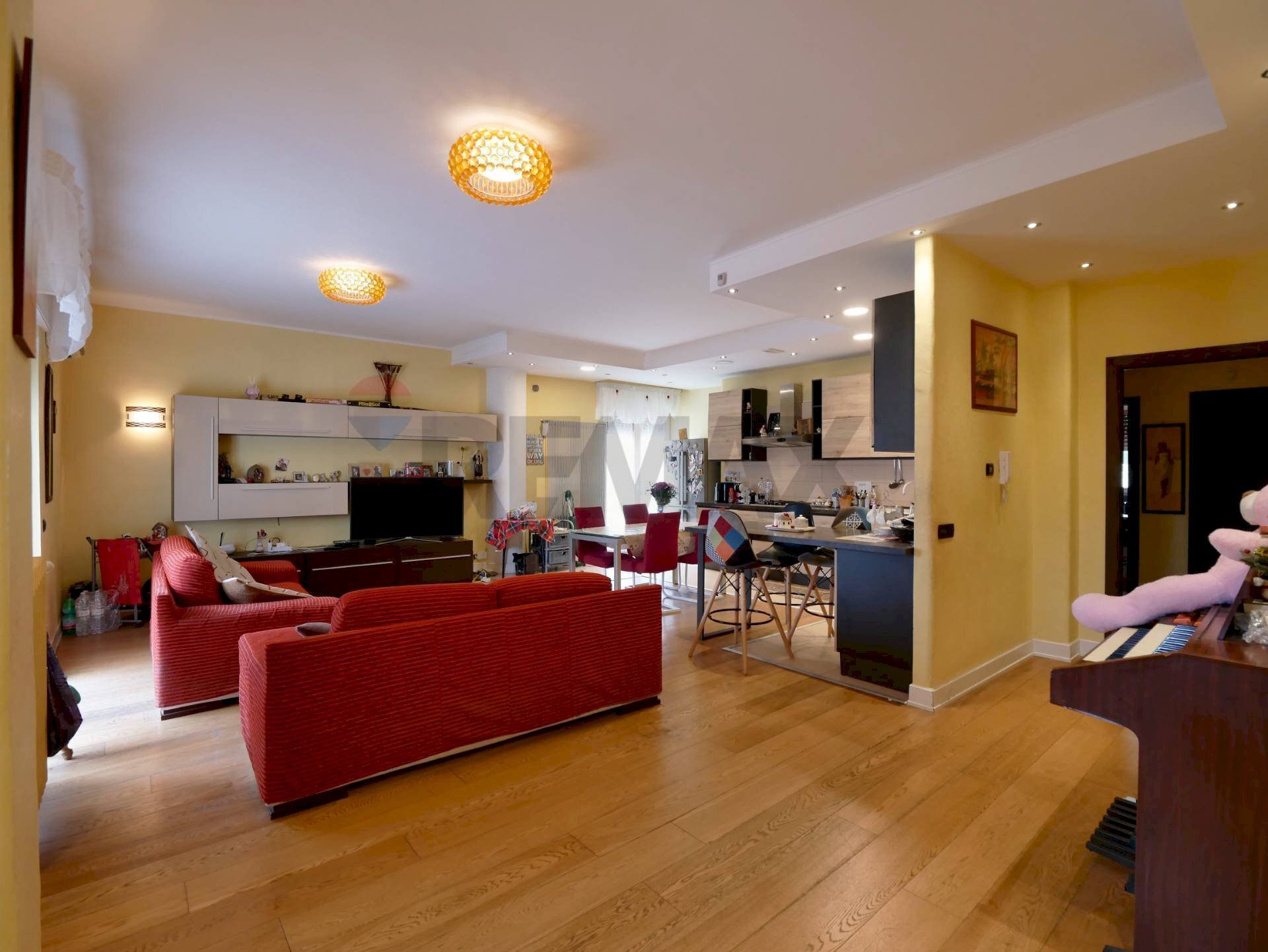 Soggiorno - Four-room apartment Via Roma
 
104, Modugno - photo 3