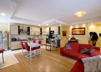 Sala da pranzo - Four-room apartment Via Roma
 
104, Modugno - photo 5