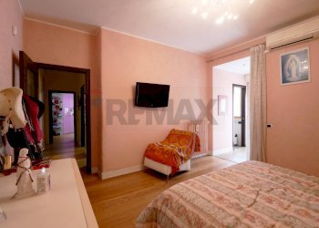 Camera / camera da letto - Four-room apartment Via Roma
 
104, Modugno - photo 15