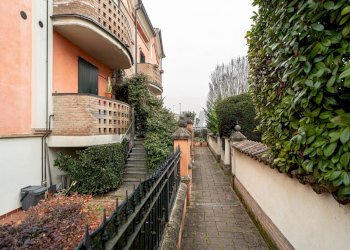 Edificio all\'aperto - Trilocale Parma - foto 18