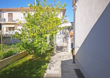 Foto 12 - Villa Via Michetti
 
17, Giulianova - foto 12