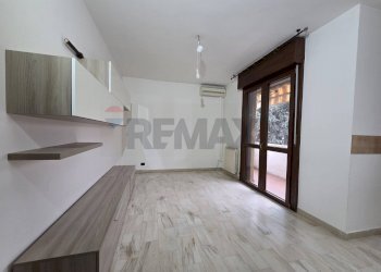 Stanza vuota - Bilocale Via Monte Nero
 
21, Gallarate - foto 3