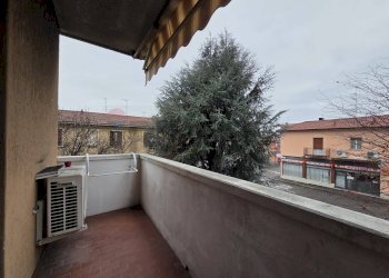Balcone - Bilocale Via Monte Nero
 
21, Gallarate - foto 5