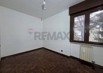 Stanza vuota - Bilocale Via Monte Nero
 
21, Gallarate - foto 11