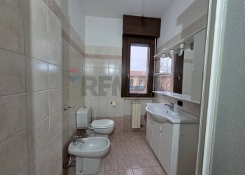 Bagno - Bilocale Via Monte Nero
 
21, Gallarate - foto 15