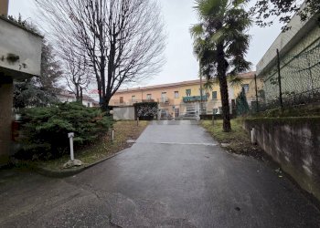 Edificio all\'aperto - Bilocale Via Monte Nero
 
21, Gallarate - foto 17