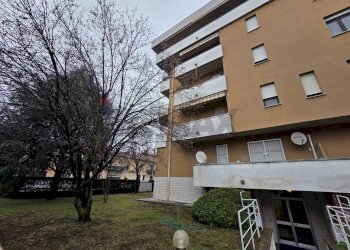 Edificio all\'aperto - Bilocale Via Monte Nero
 
21, Gallarate - foto 19