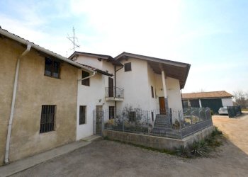 Foto 2 - Casa indipendente Strada Carpice
 
15, Moncalieri - foto 2