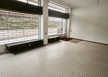 Foto 12 - Negozio Passaggio Pierantonio Cividini
 
7, Bergamo - foto 12