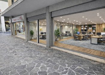 Foto 7 - Negozio Passaggio Pierantonio Cividini
 
7, Bergamo - foto 7