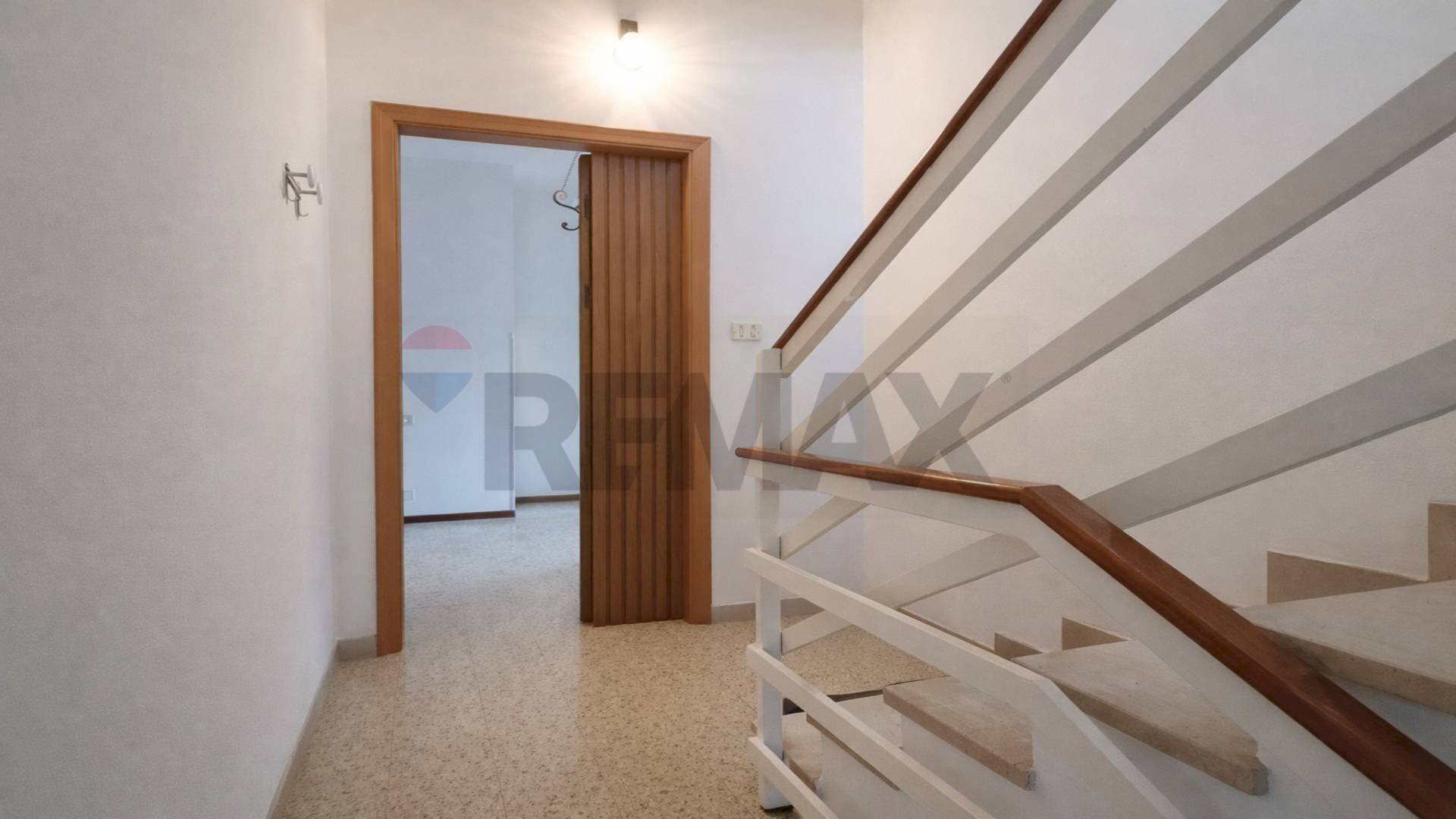 Hall / corridoio - Apartment via Campanelli, Oristano - photo 3