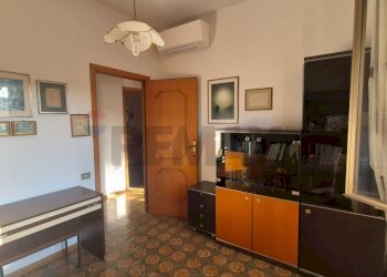 Soggiorno - Appartamento via Campanelli, Oristano - foto 15