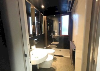 Bagno - Office via Principe Amedeo, 2, Beinasco - photo 8