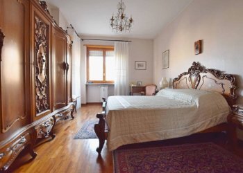 Camera da letto - Appartamento via Alessandro Manzoni, 14/b, Mondovì - foto 12