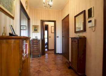 Corridoio - Appartamento via Alessandro Manzoni, 14/b, Mondovì - foto 23