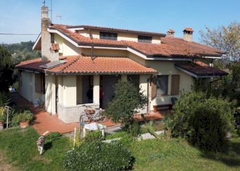 Giardino - Villa via Trentesima Strada, Fano - foto 1