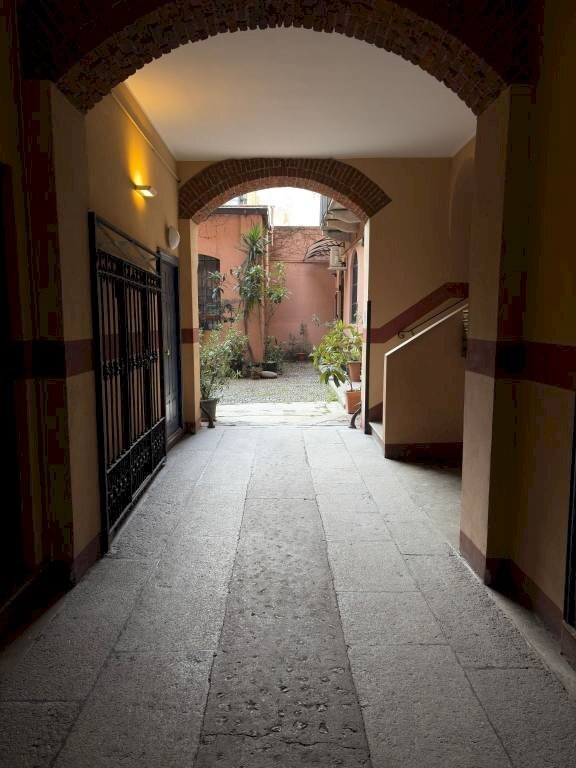 Interno palazzo - One-room apartment via Gaudenzio Ferrari, 14, Milano (neighborhood Ticinese) - photo 3