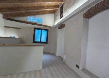 Stanza non arredata - Independent house via Giovan Battista Vico, Mondovì - photo 7