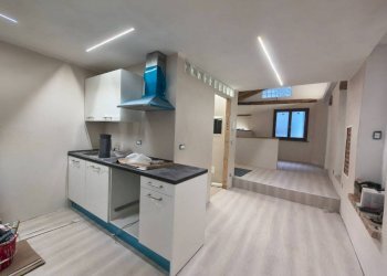 Cucina - Casa indipendente via Giovan Battista Vico, Mondovì - foto 8