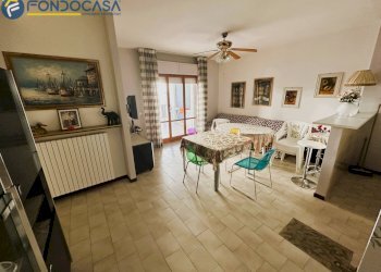 Foto 1 - Trilocale Lungomare Italia
 
18, Martinsicuro - foto 1