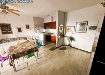 Foto 3 - Trilocale Lungomare Italia
 
18, Martinsicuro - foto 3