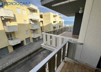 Foto 32 - Trilocale Lungomare Italia
 
18, Martinsicuro - foto 32