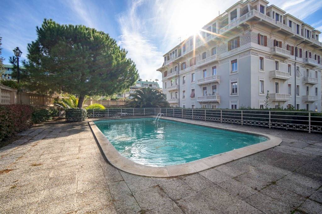 Piscina - Apartment via Corsica, Genova (neighborhood Carignano) - photo 3