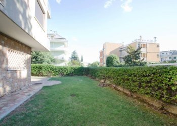 Giardino - Appartamento via Siena, Genova (zona Albaro) - foto 3